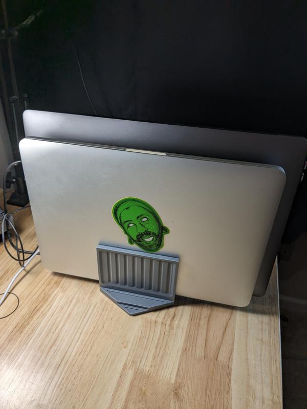 N Laptop Storage Rack / Stand / Dock / Holder