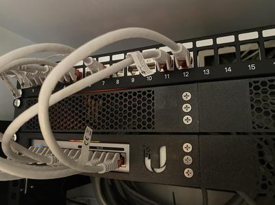 Unifi Switch 8 (US-8-60W & US-8) 19" Rack Mount