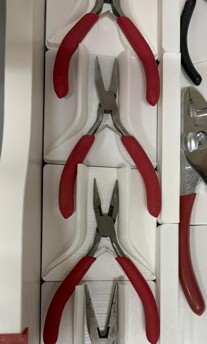 Gridfinity nesting pliers