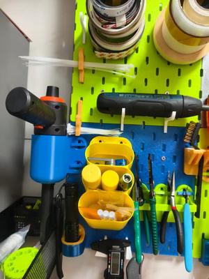 SKADIS pegboard universal desktop vacuum holder T-clip system