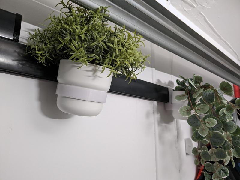 FastTrack planter holder