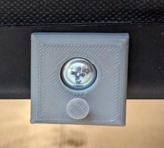 Metal Screw Head to Wood Screw Head Mount