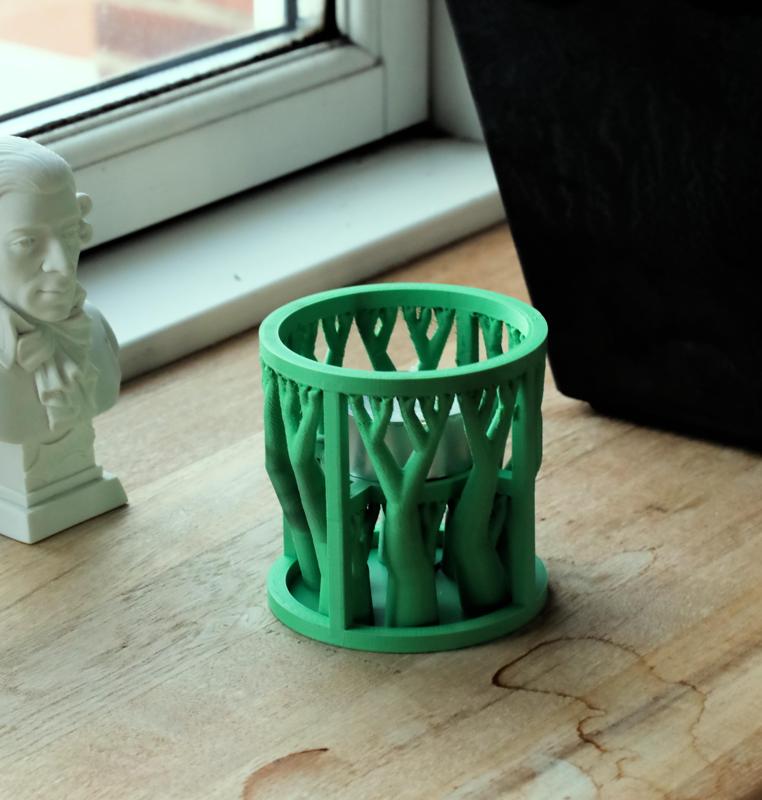 Organic support tealight candle