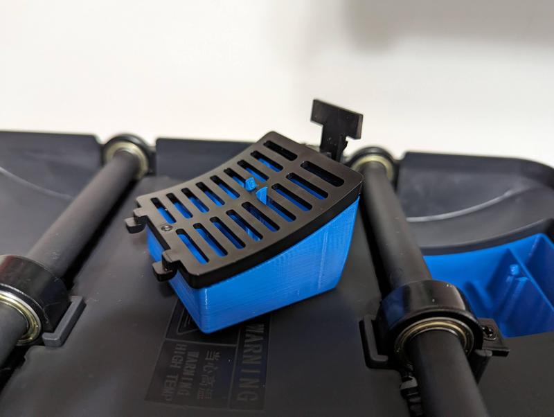Removable Desiccant Container for EIBOS Polyphemus Filament Dryer