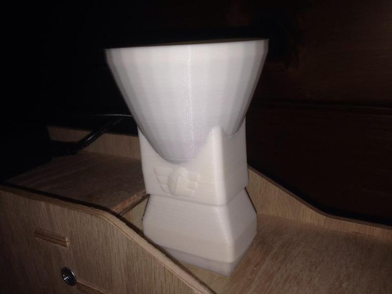 Customizable rectangular tube adapter