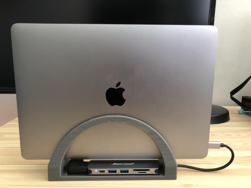MacBook Pro Stand