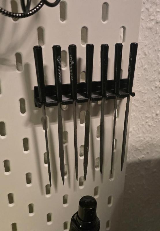 Needle file holder suitable for Ikea Skadis