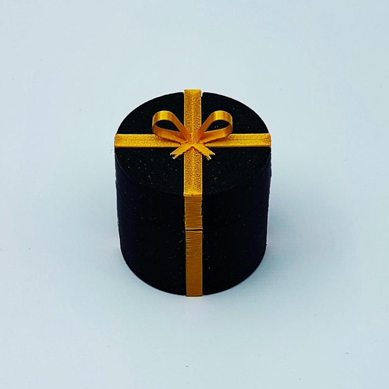 Jewelry gift box, cylindrical shape, 4,5 cm in height