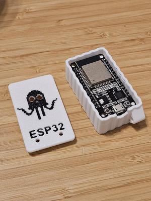 ESP32 case (WLED logo lid remix)