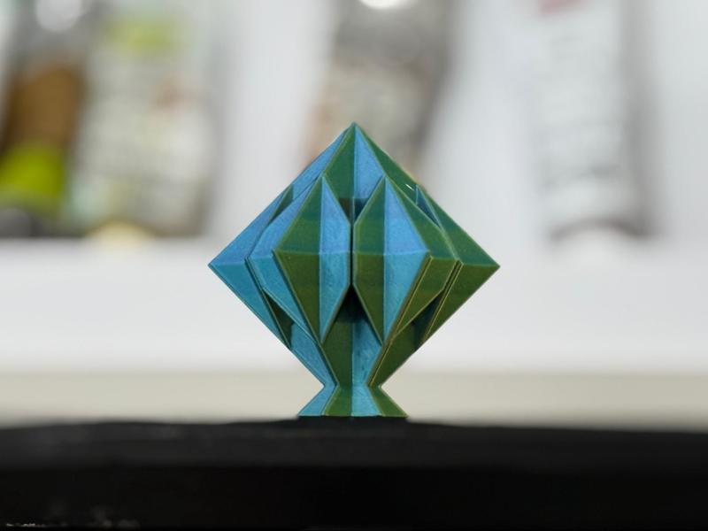 Sierpiński Snowflake Tower - Level 1 (Vase Mode)