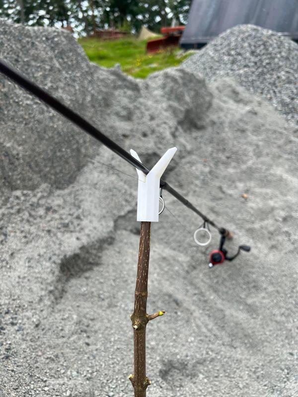 Simple Fishing Rod Holder