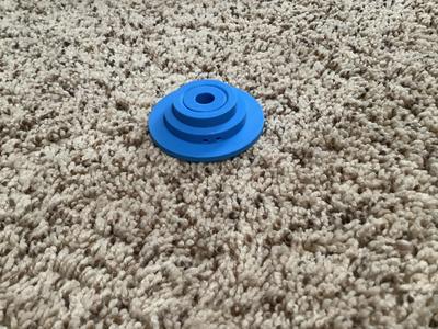 Spool hub with tie-off end