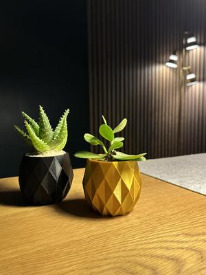The Pineapple Planter ~  Planter ~ Free!