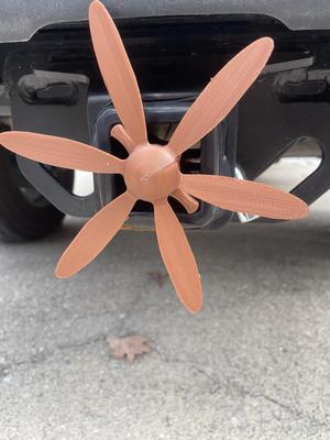 Hitch Connector, Fan Spinner Truck Hitch Décor