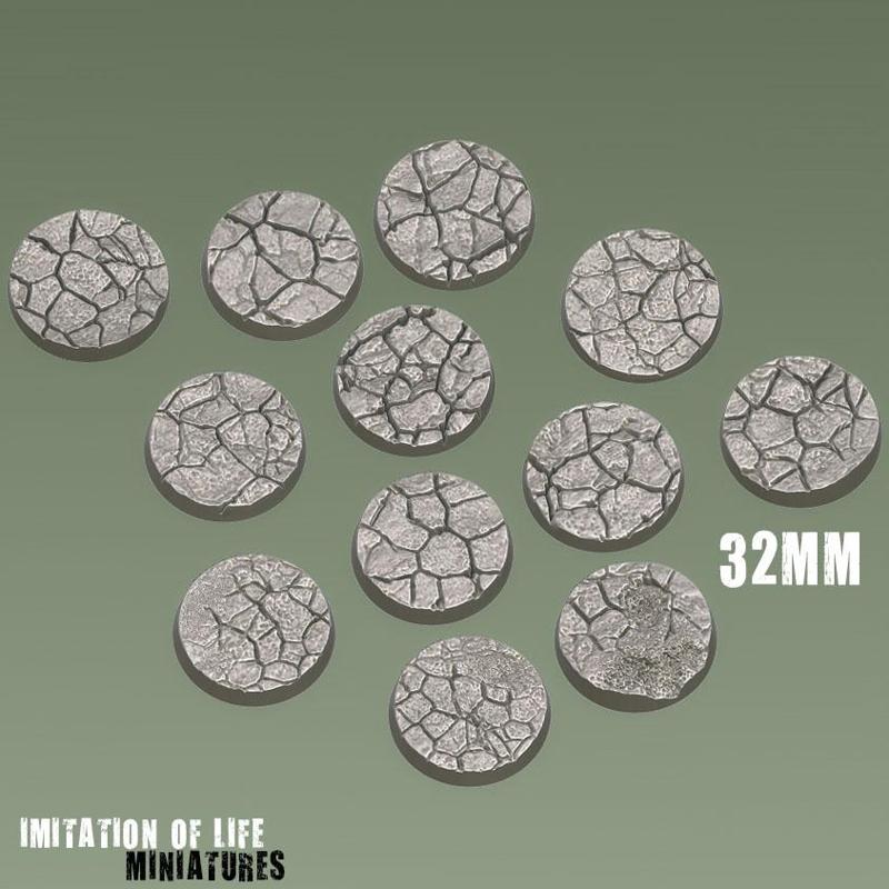 32mm Round Cracked Earth Bases ( X 13 )