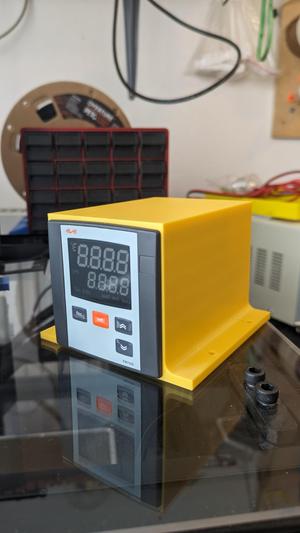 Eliwell EW7200 Case for flat surface mount with back cable hole