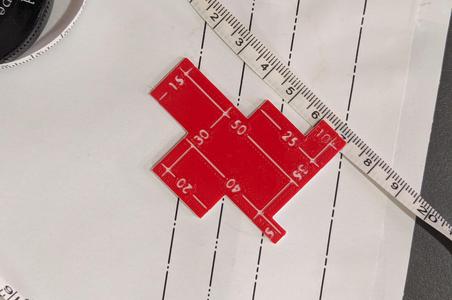Seam gauge metric