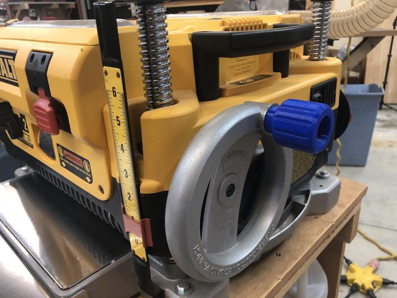 DeWalt DW735 Height Handle