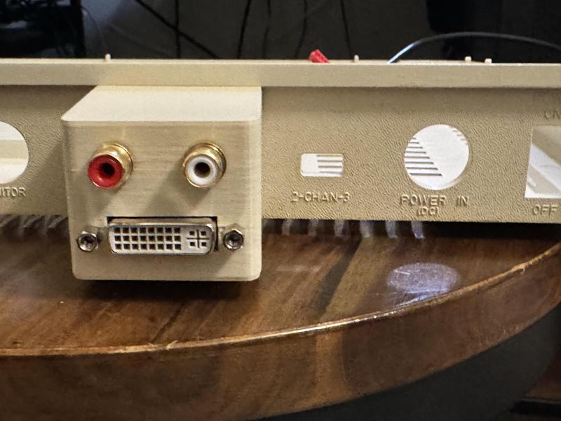 Atari XL Sophia 2 & Stereo Enclosure