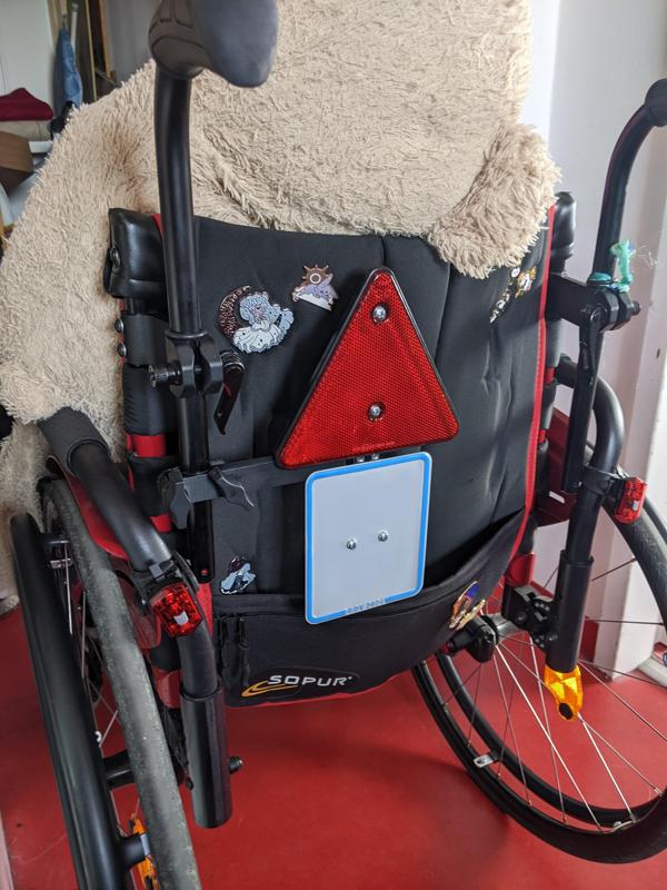 Kennzeichen Halter für Rollstuhl Zugmaschinen z.B. Stricker