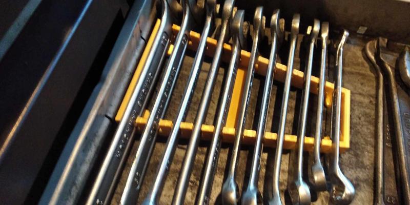 file for flat keys - pořadač na ploché klíče