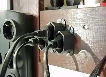 Typ C Stecker Wandhalter - Typ C Wall Plug Holder