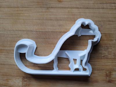 Snow leopard gingerbread cutter