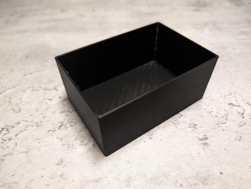 Simple bin - parametric (various sizes included)