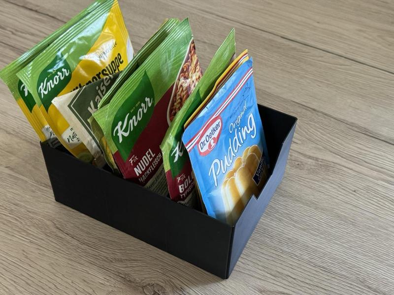 Tütenhalter / Container for Soups