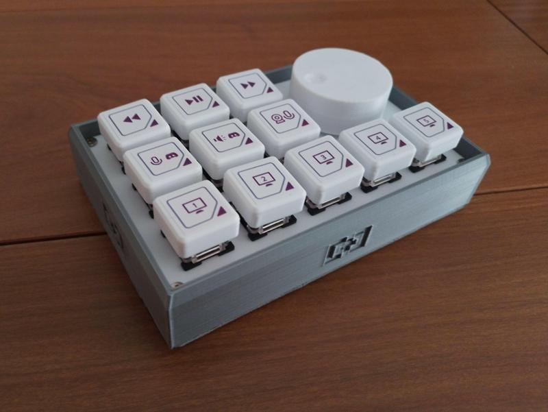 3D stream deck with encoder