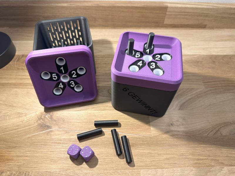 6 Wins game box / 6 Gewinnt Spielebox