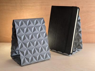 Origami Stand - Multple Sizes - Vase Mode