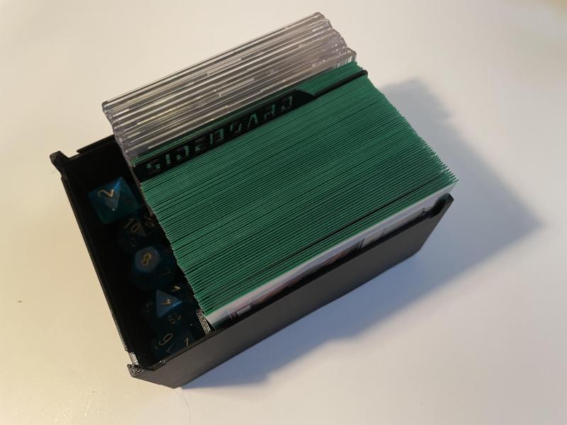 TCG 80+ Card Deckbox with slot for tokens and dice