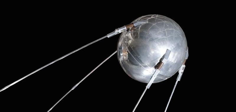 sputnik 1 (scale 1/17)