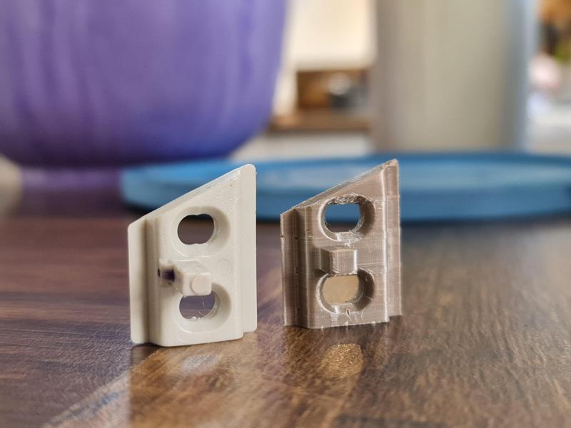 Zpomalovak k vestavne skrini - specificky dil