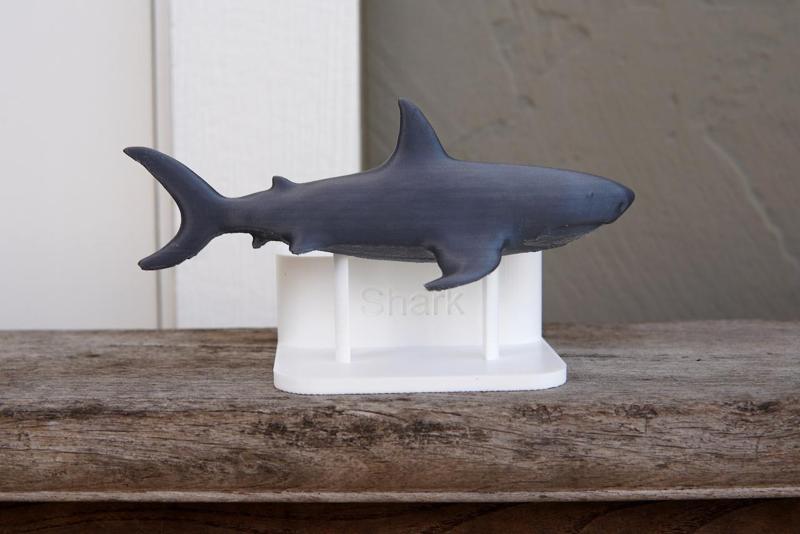 Shark pen holder