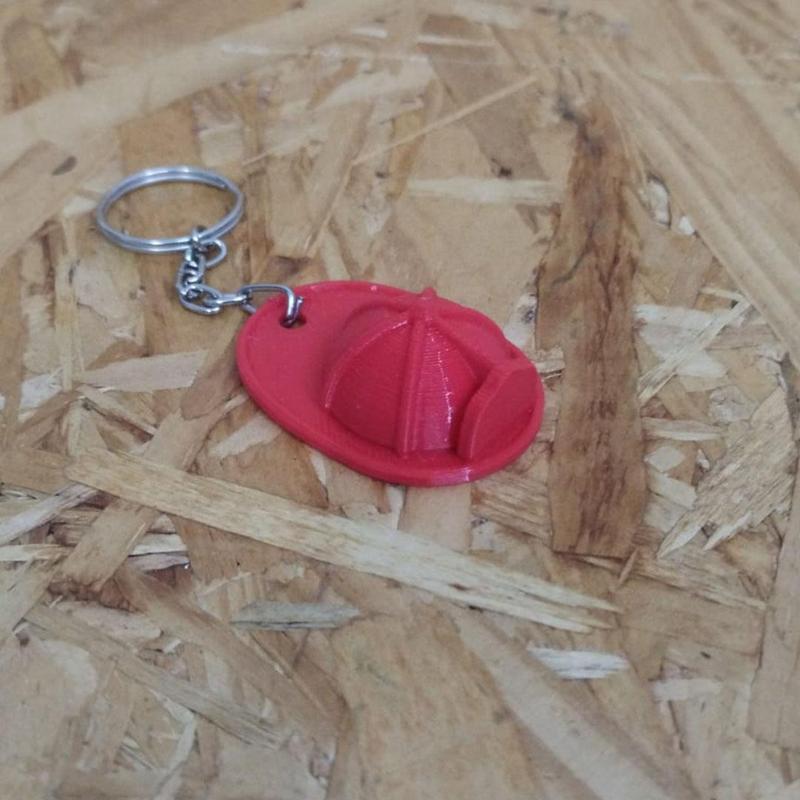 FIREFIGHTER HELMET KEYCHAIN