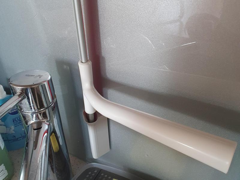 Side holder for ikea LILLNAGGEN