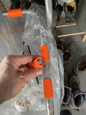 Trashbag clamp