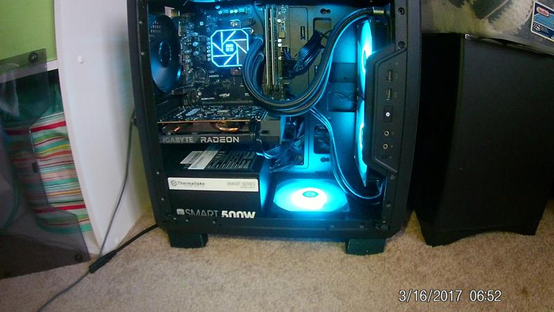 Cooler Master Masterbox 300L carpet risers