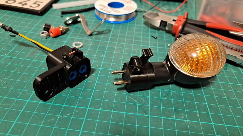 Quick connect enduro turn indicators