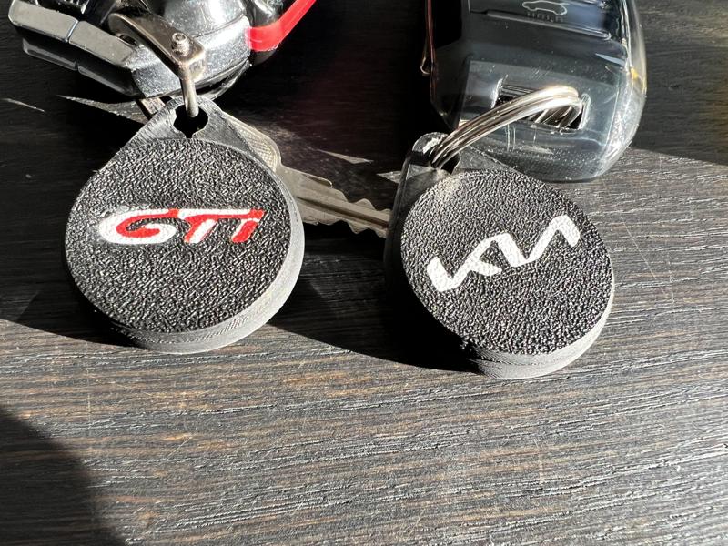 Airtag strong keyring / keychain holder with cap