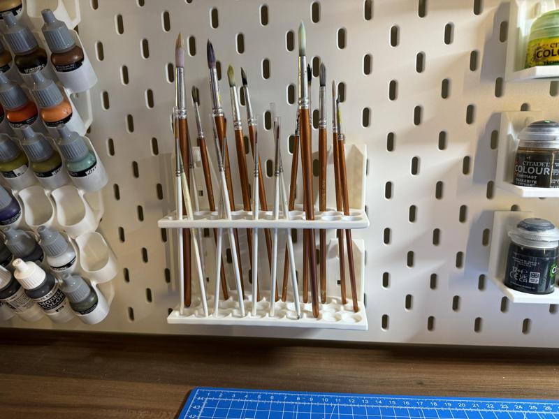 Skadis Paintbrush Holder compatible with Universal Hook