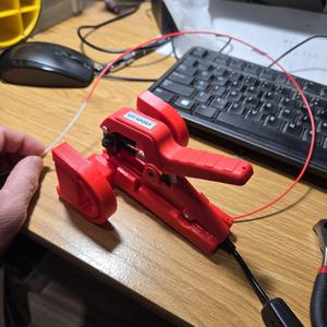 Filament connector clamp