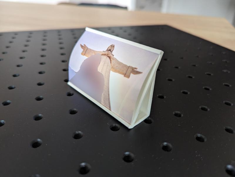 Small photo frame, picture stand, approx 78 x 50 (but configurable in FreeCAD)