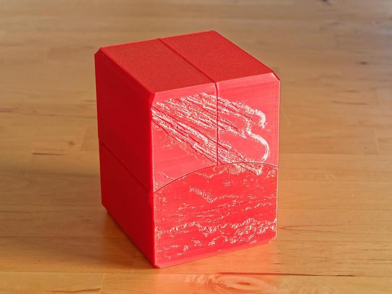 Red 100 Card (Commander) Geared Deck Box with Magnetic Latch