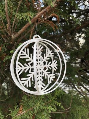 Foldable Snowflake Ornamen