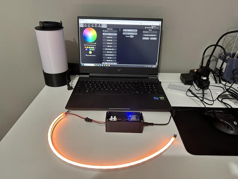 ESP8266 holder (WLED)