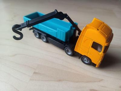 Siku 1683 roll-off tipper hook