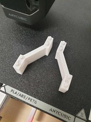 Offset Connectors for same direction facing Tiles [Remix for: IKEA Skadis compatible Tiles from glx0711]